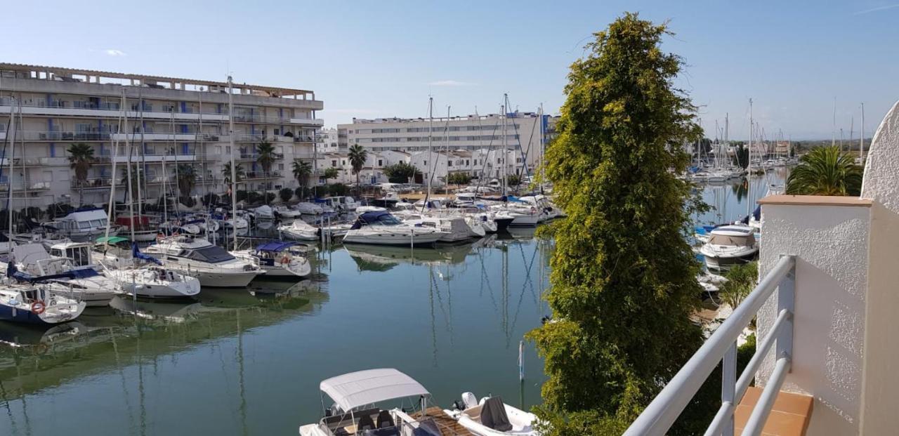 Appartement Lumineux Sur Les Canaux 罗萨斯 外观 照片