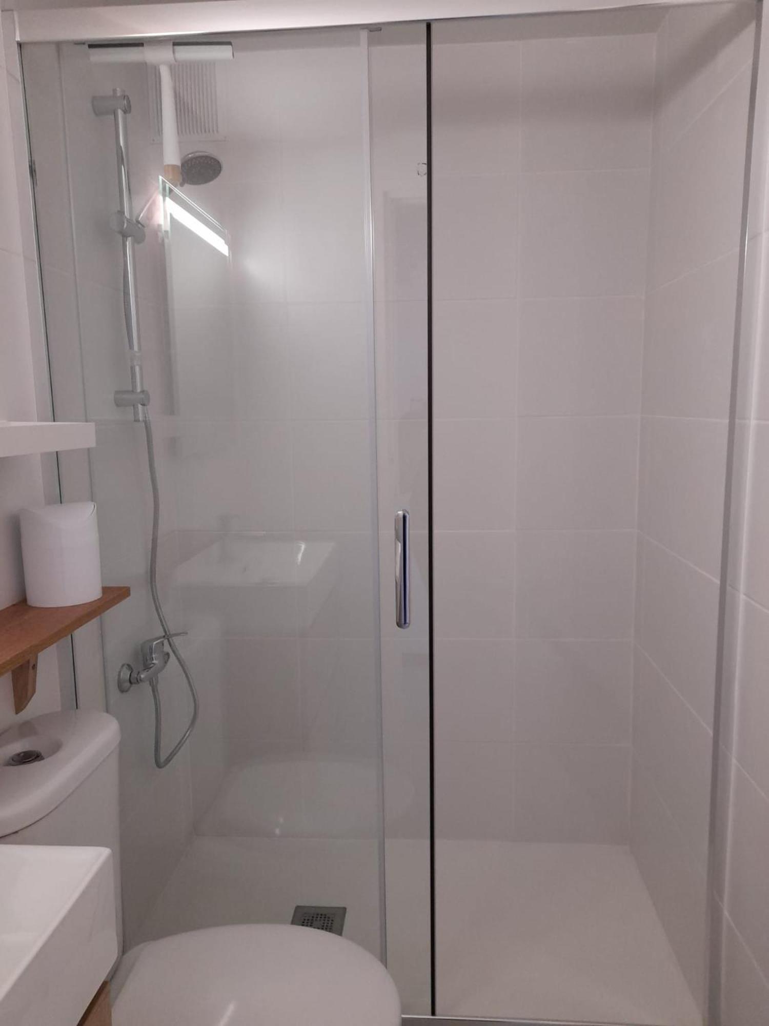 Appartement Lumineux Sur Les Canaux 罗萨斯 外观 照片